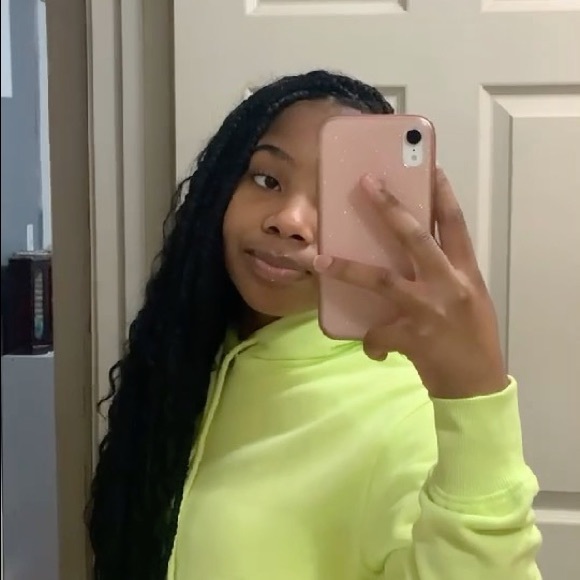 Meet your Posher, Breyana - Picture 1 of 1